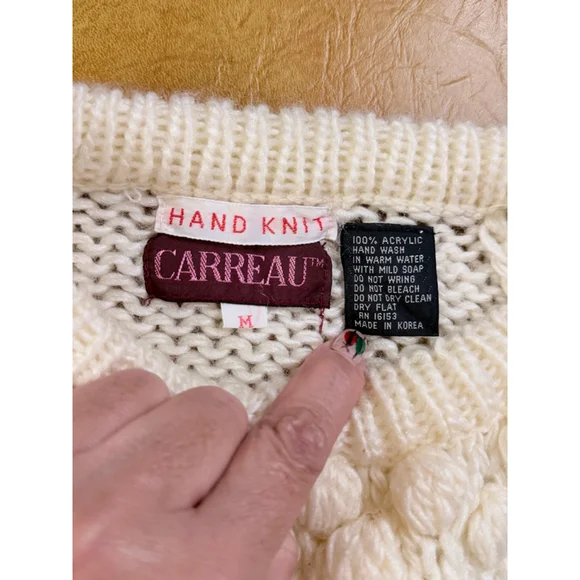 Vintage Carreau Cream Cable Knit Crew Neck Sweater with Floral Accents M - Picture 8 of 12